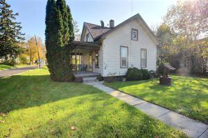 Featured image of property at 504 Ogle St.
Kendallville, IN 46755
