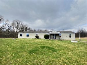 Featured image of property at 1456 S. 300 E.
Hartford City, IN 47348