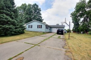 Featured image of property at 708 Wood Creek Drive
Ossian, IN 46777