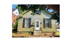Featured image of property at 237 East Franklin St, Huntington, IN 46750