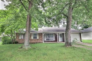 Featured image of property at 609 Springbrook Road
Fort Wayne, IN 46825