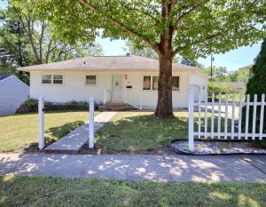 Featured image of property at 403 West Wharton Drive, Marion, IN 46952