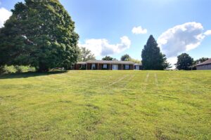 Featured image of property at 4942 S. County Rd. 100 E, Anderson, IN 46013