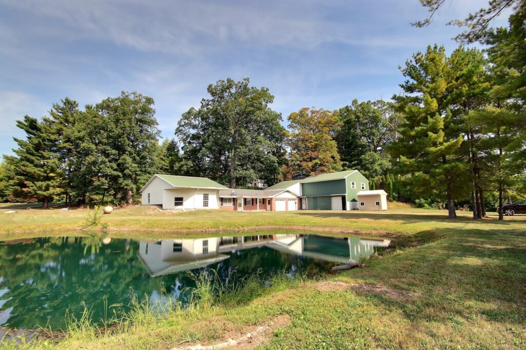 3 Bedroom Ranch on 1.11 Acres with 31×30 Outbuilding and Pond