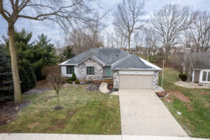Featured image of property at 10703 Oak Crossing, Fort Wayne, IN 46845
