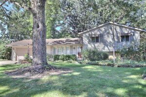 Featured image of property at 4715 Beechcrest Dr., Fort Wayne IN 46835